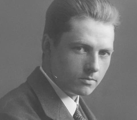 A portrait of Vilhelm Lauritzen